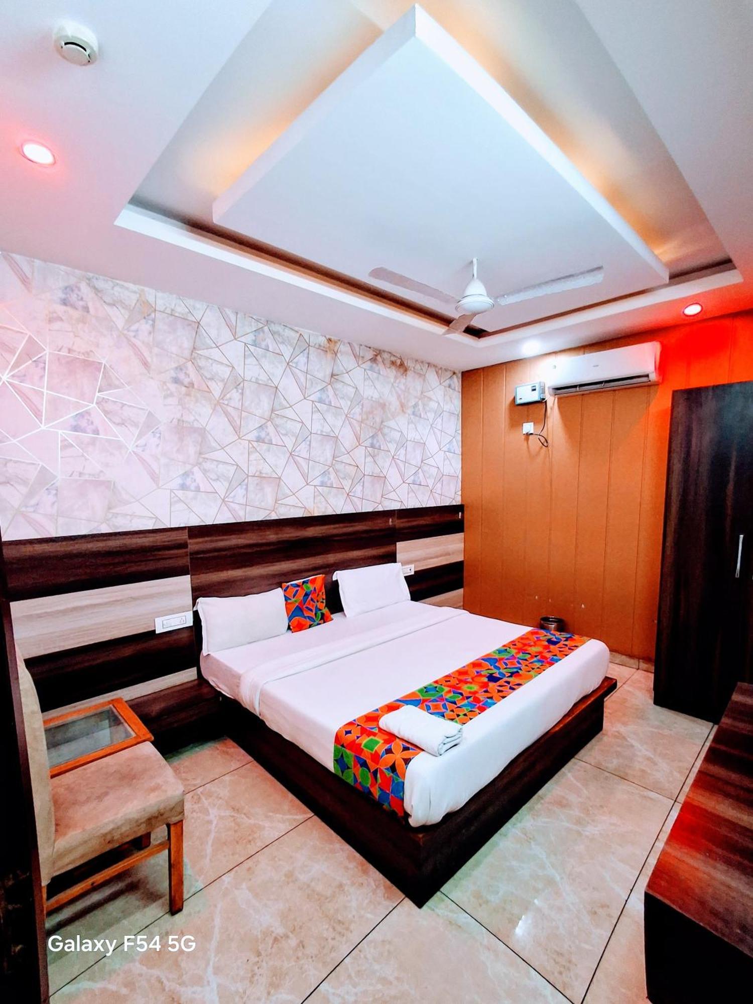 Hotel Welcome Residency Zirakpur Exterior foto